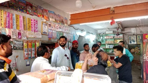 11 दुकानों से 20 किलो पॉलीथिन जब्त, 11 हजार जुर्माना वसूला