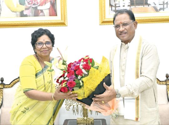 सीएम और डीजीपी से मिलकर महिला अपराधों की स्थिति जानी राहटकर ने
