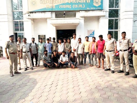 बदमाशों की धरपकड़, 102 संदिग्ध, वारंटी गिरफ्तार