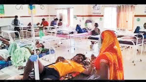 डायरिया के 30 मरीज एक गांव से