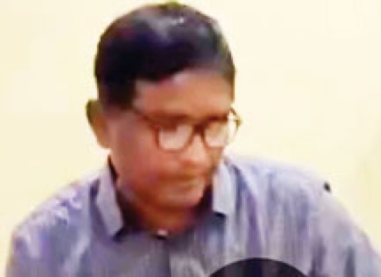   नायब तहसीलदार रिश्वत लेते गिरफ्तार, एसीबी की कार्रवाई