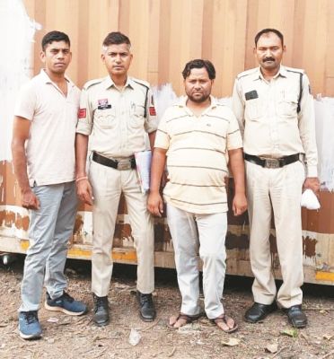 कंटेनर चोरी, आरोपी गिरफ्तार