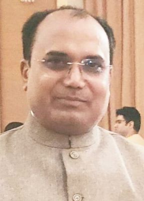 झूठ की बुनियाद पर लागू कैशलेस ट्रीटमेंट योजना-रूपेश