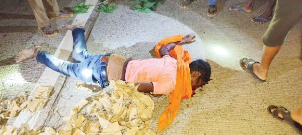 सडक़ पार करते वाहन की ठोकर से ग्रामीण की मौत