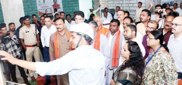 स्वास्थ्य मंत्री ने निर्माणाधीन शासकीय चिकित्सा महाविद्यालय तेलगरा का किया निरीक्षण