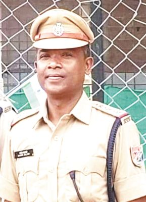 रेल्वे सुरक्षा बल निरीक्षक खलखो ने यात्री की बचाई जान