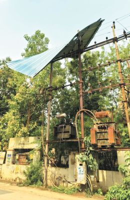 ट्रांसफार्मर और लाइनों पर से होर्डिंग फ्लैक्स हटाने और अनुमति नहीं देने मुख्य सचिव को पत्र