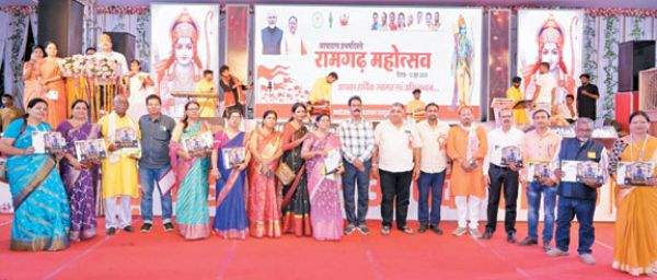 ‘चला संगी रामगढ़ देखे-बुले जाबो, सरगुजा के महिमा सुघर गीत दुनो गाबो’