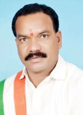 बिजली गुल, जनरेटर ठप, टॉर्च की रोशनी में हो रही डिलीवरी, क्या यही है सुशासन- झुमुकलाल दीवान
