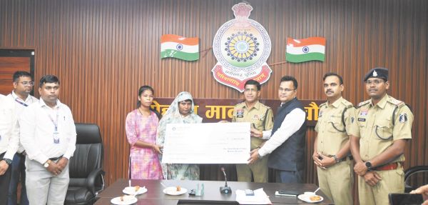 प्रधान आरक्षक की सडक़ हादसे में मौत