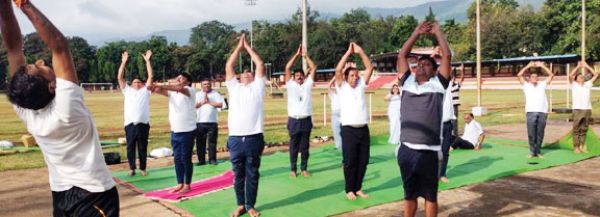 मॉर्निंग युवा एनर्जी ग्रुप ने मनाया योग दिवस