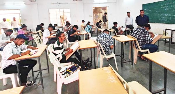 संगीत विवि में प्रवेश के  लिए अभिरूचि परीक्षा