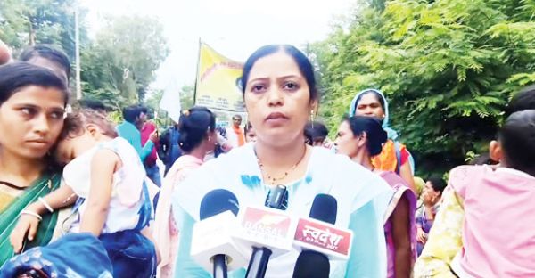  नियमित वेतनमान की मांग, बस्तर से रायपुर  तक पैदल यात्रा पर निकले कर्मचारी