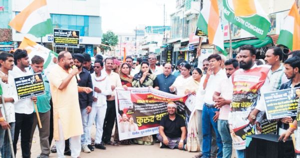  लचर कानून व्यवस्था के खिलाफ युकां का प्रदर्शन