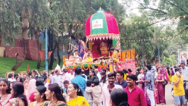  किंरदुल में निकली भगवान जगन्नाथ की रथयात्रा