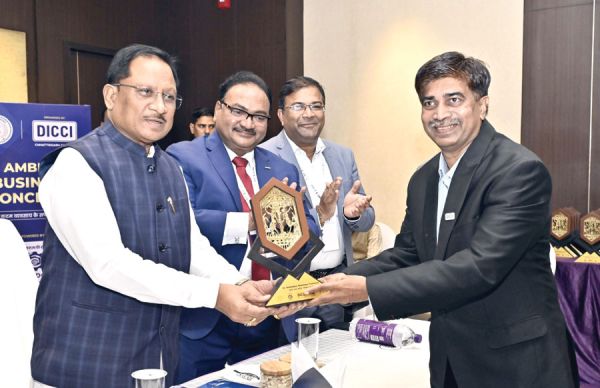 छत्तीसगढ़ में बन रहा उद्योग-धंधों के  लिए अनुकूल माहौल- सीएम साय