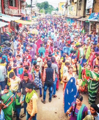 रथयात्रा: बाइकर्स स्टंट से परेशान रहे श्रद्धालु, मीना बाजार फिर से विवादों में