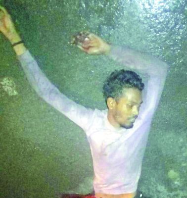 बाईक सवार 3 युवकों को अज्ञात वाहन ने ठोका, एक की मौत