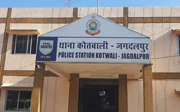 जेवर चमकाने के नाम पर  डेढ़ लाख का सोना पार