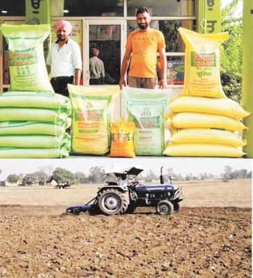 उर्वरकों का भण्डारण-वितरण कार्य प्रगति पर