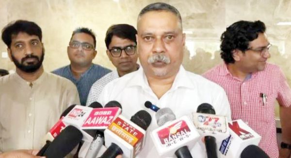 संजीवनी हॉस्पिटल में मनाया डॉक्टर्स डे