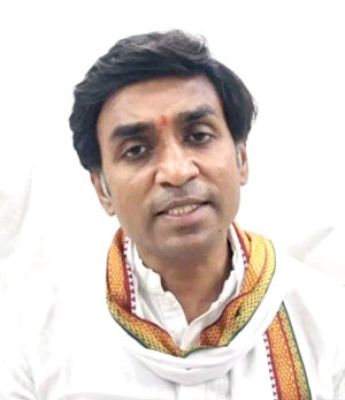 अगर आदिवासियों का विनाश देखना है तो छत्तीसगढ़ आ जाएं- विक्रांत