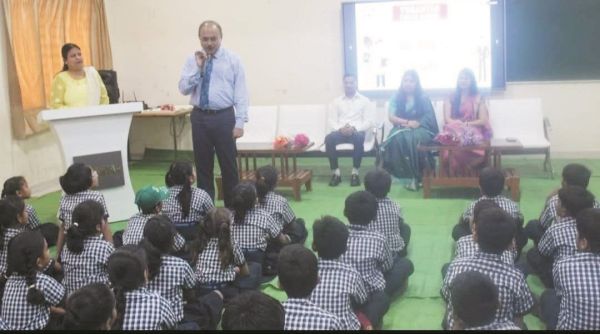 युगांतर में डॉक्टर और सीए डे मना