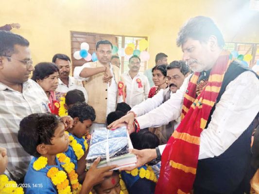 सरकार गुणवत्तापूर्ण शिक्षा उपलब्ध कराने कटिबद्ध है -किरण देव