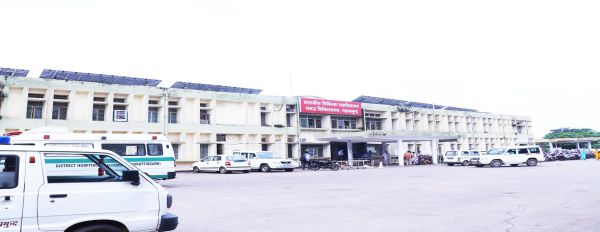 महासमुंद मेडिकल कॉलेज में 103 स्वीकृत  में से महज 47 कार्यरत, 56 रिक्त