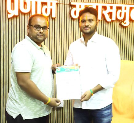 पार्षद अपने-अपने वार्डों में संभावित विकास कार्यों की रूपरेखा तैयार कर पालिका में जमा कर रहे