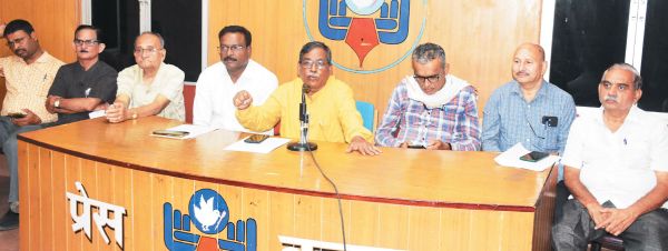 विपक्षी ट्रेड यूनियनों की  9 को राष्ट्रव्यापी हड़ताल