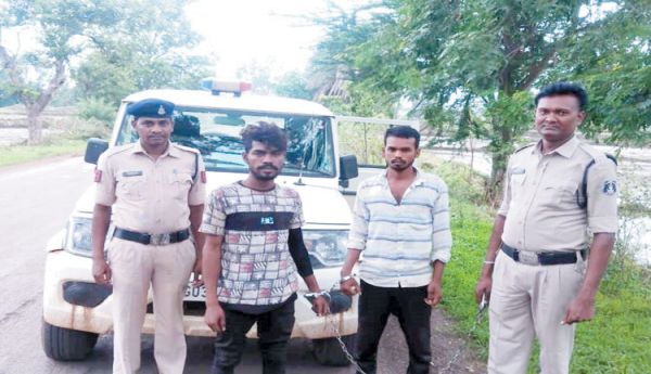 सबमर्सिबल पंप की चोरी, दो गिरफ्तार