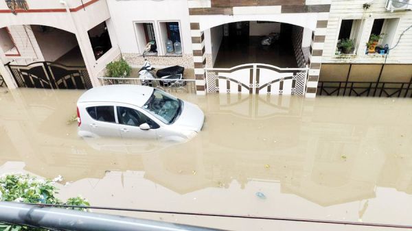 मूसलाधार बारिश से सरगुजा तरबतर, दर्जनों मकान डूबे, 2 ढहे