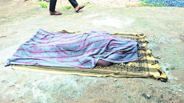 करंट से मिस्त्री की मौत