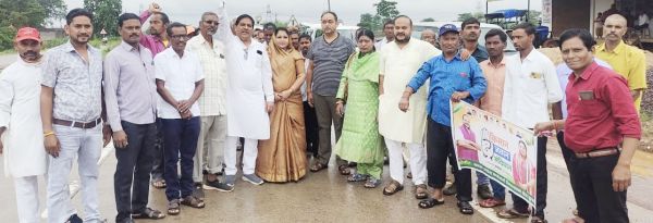 कांग्रेस राष्ट्रीय अध्यक्ष को सुनने कुरुद से गए सैकड़ों