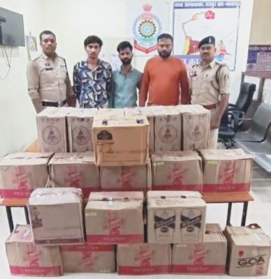 वीआईपी की तरह शराब की पायलेटिंग, तीन गिरफ्तार