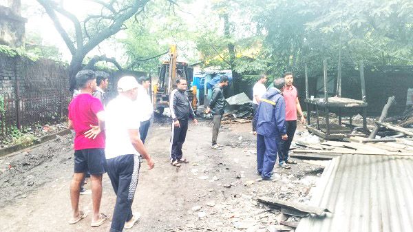 रायगढ़ में अतिक्रमण विरोधी अभियान तेज, कमिश्नर ने खुद संभाली कमान