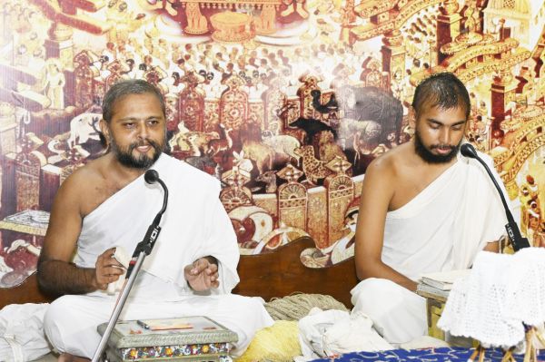 चातुर्मास के लिए जैन  संतों का आगमन