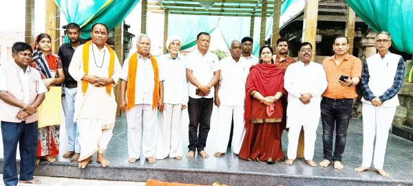गुरु ज्ञान ही नहीं, चरित्र भी गढ़ते हैं- साध्वी प्रज्ञा भारती
