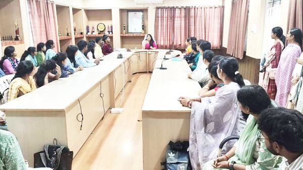 पीएच.डी. के लिए चयनित अभ्यर्थियों का साक्षात्कार