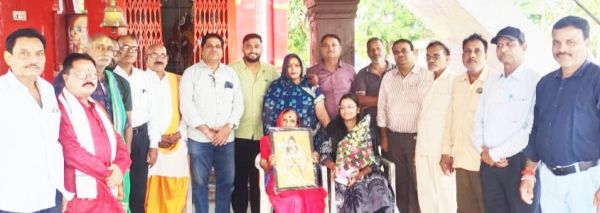 सीए बनी झरना शर्मा का तहसील ब्राह्मण समाज ने किया सम्मान
