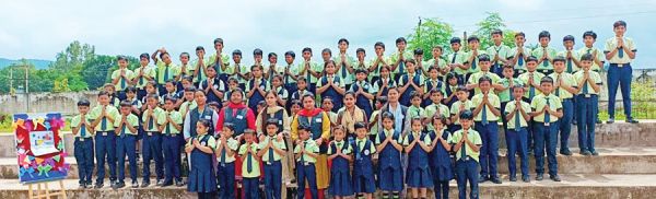 माउंट लिट्रा जी स्कूल में उत्साह के साथ मना गुरु पूर्णिमा उत्सव