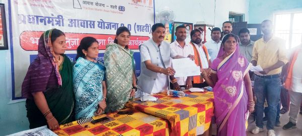 गरीबों को पक्का मकान, मोदी की गारंटी का नतीजा-विधायक
