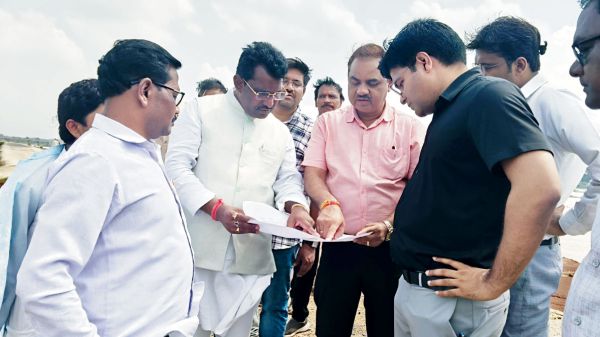 राजिम में 34 करोड़ की फोरलेन सडक़ निर्माण, त्रिवेणी संगम पर बैराज व नौका विहार के लिए डीपीआर तैयार करने निर्देश