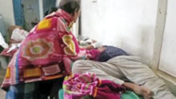 सडक़ हादसे में बाइक सवार युवक की मौत, दूसरा गंभीर
