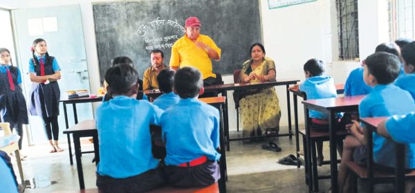  माध्यमिक शाला गोरेगांव  में मनी गुरु पूर्णिमा