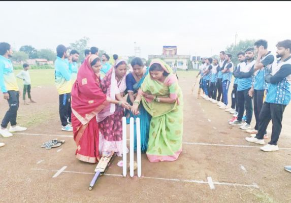 बेलसोंडा क्रिकेट प्रीमियम लीग नाइट मैच शुरू
