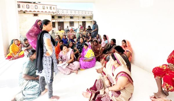 चंदाई की महिलाओं ने शराबबंदी  को ले उठाया कदम