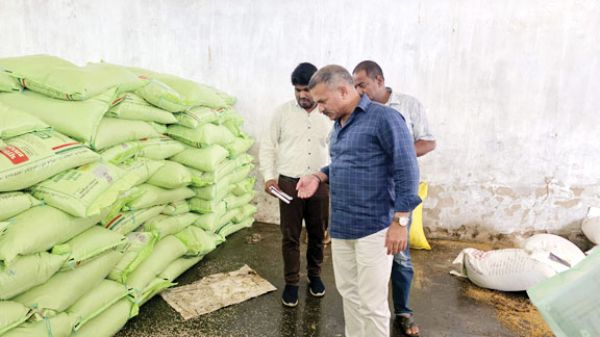 प्रधानमंत्री आवास में अवैध उर्वरक भंडारण पर कार्रवाई
