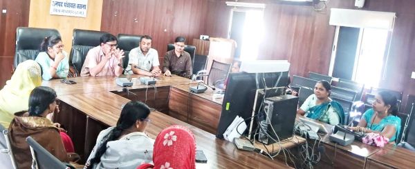पशु सखियों को तकनीकी रूप  से सक्षम बनाने प्रशिक्षण